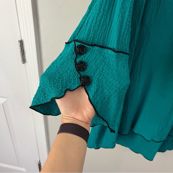 Ali Miles Turquoise & Black Blouse Tunic Crepe Crinkle Fabric Size XL - Picture 5 of 11